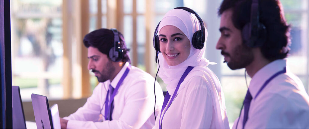 Banner-clound-call-center-less